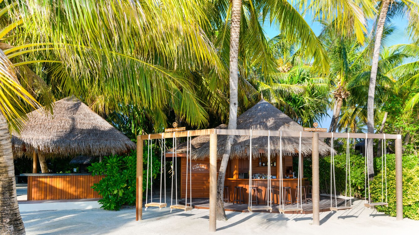 Kakuni Hut at Sheraton Maldives Full Moon Resort & Spa thumbnail 2